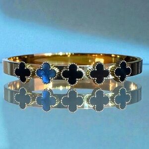 Gold Plated Alhambra Black Onyx Four-Leaf Clover Bangle Bracelet. New.